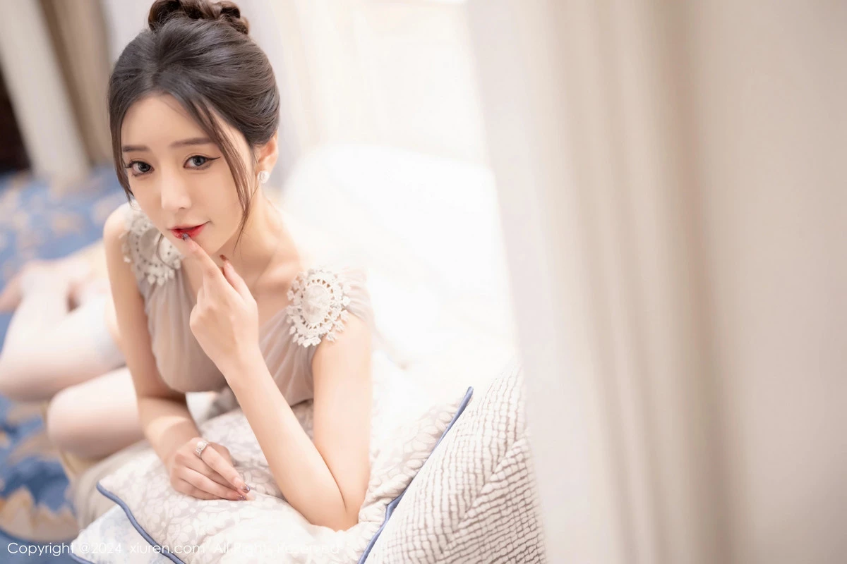 [XiuRen秀人网]第7991期王馨瑶写真-秀人资源网